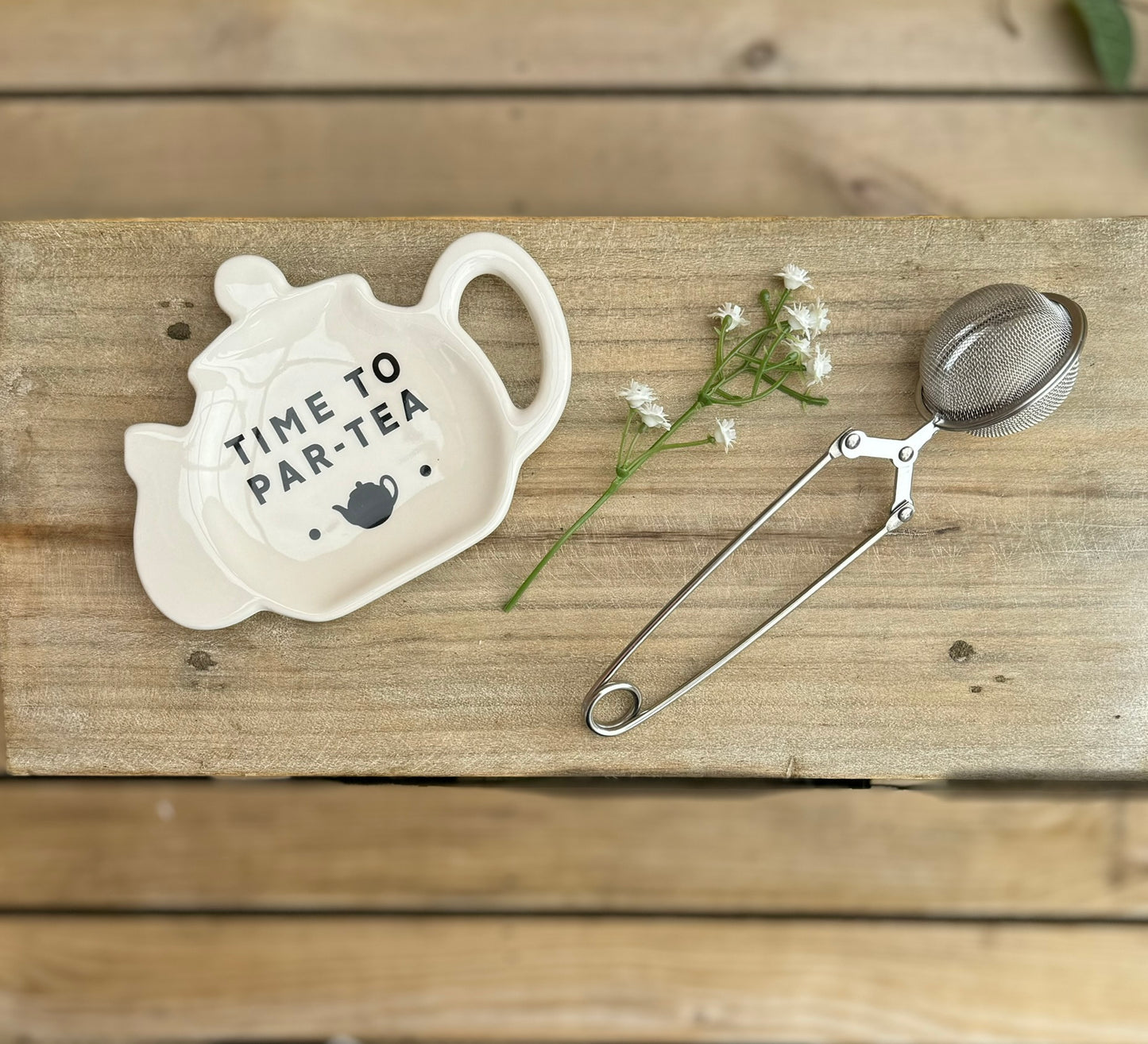 Loft 'Time To Par Tea' Teabag Holder.